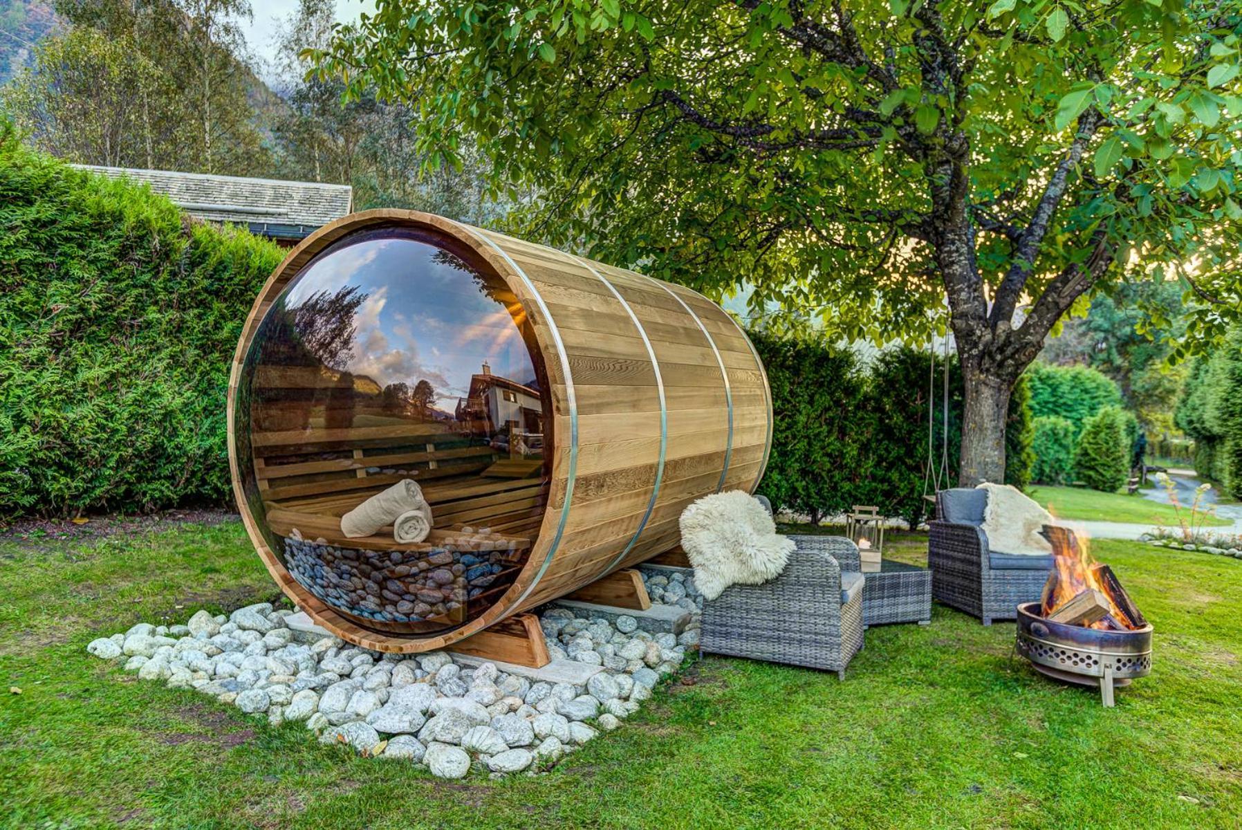 Tiki Lodge - Hot Tub & Sauna Chamonix Exteriör bild